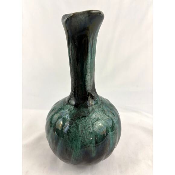 Vintage Blue Mountain Glazed Pottery Bud Table Vase 8" Green Blue - Picture 14 of 15